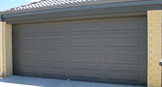 Available in colorbond it’s a great garage door